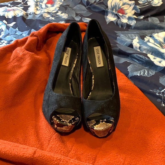 Women’s shoes